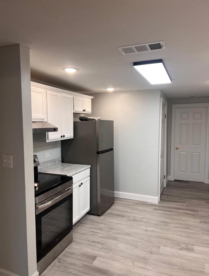 7445 Main St - Photo 3 of 7