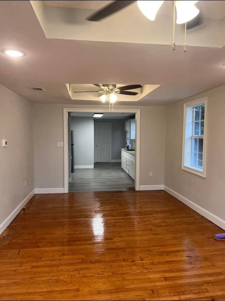 7445 Main St - Photo 5 of 7