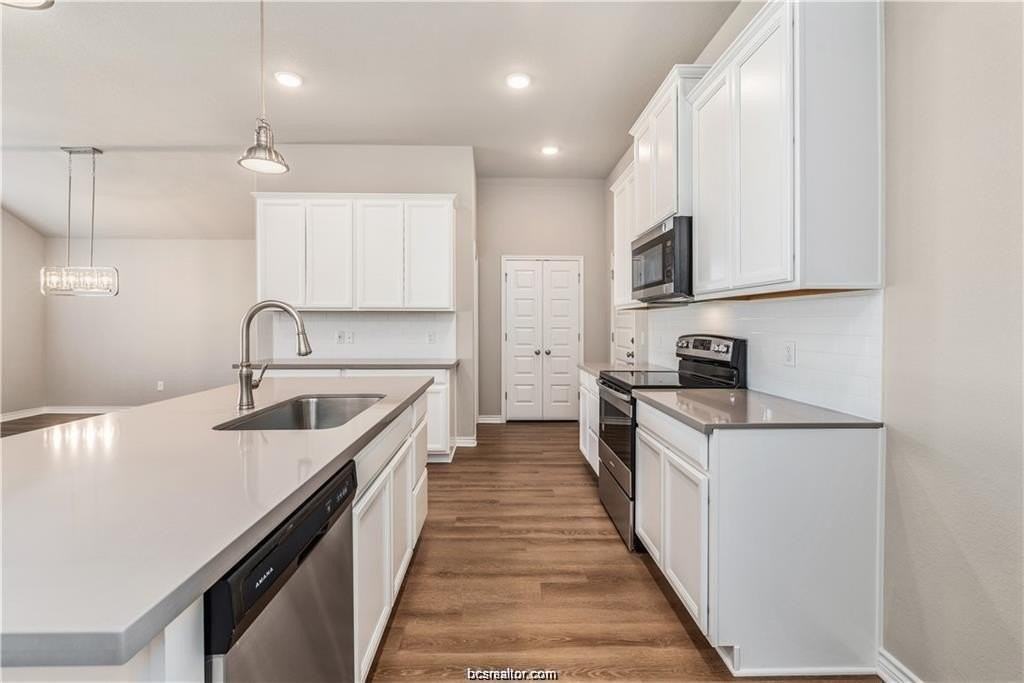 3185 Normandy Way - Photo 6 of 17