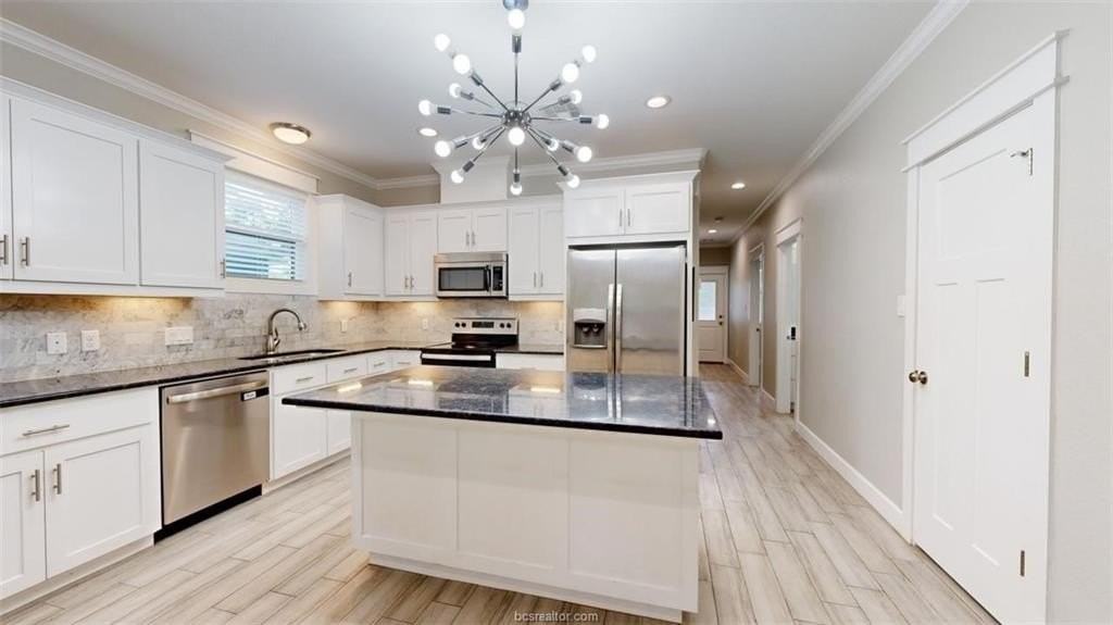 513 Kubin St - Photo 5 of 27