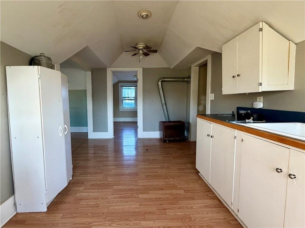 814 Southport St - Photo 3 of 8