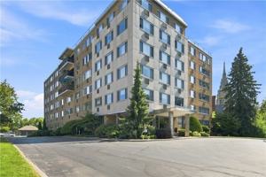featured image of 1000 East Ave #UN507