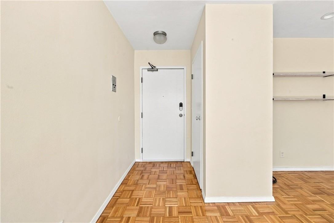 1000 East Ave - Photo 2 of 16