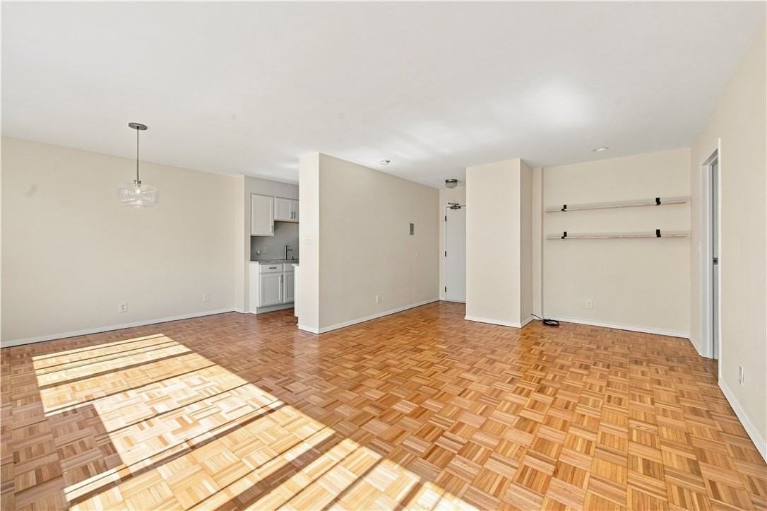 1000 East Ave - Photo 6 of 16