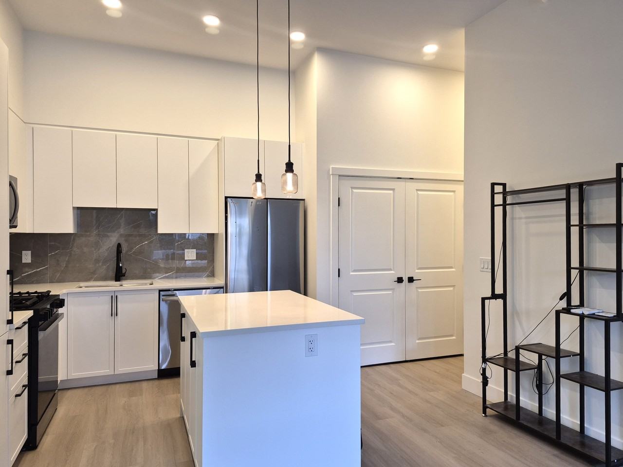 3528 146A Street #107 - Photo 3 of 20