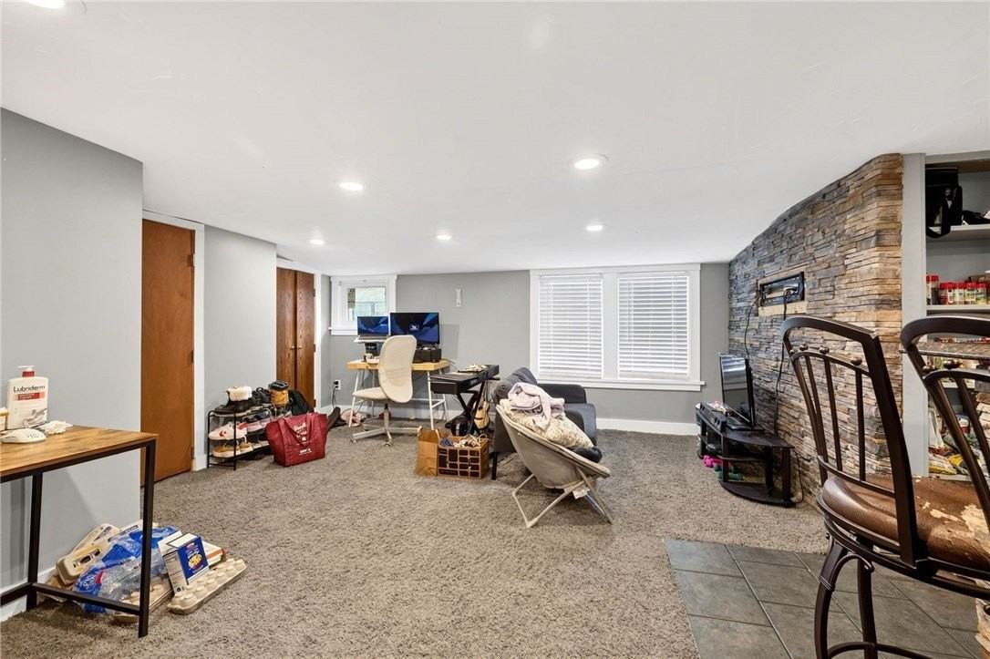 260 Oxford St #3 - Photo 4 of 11