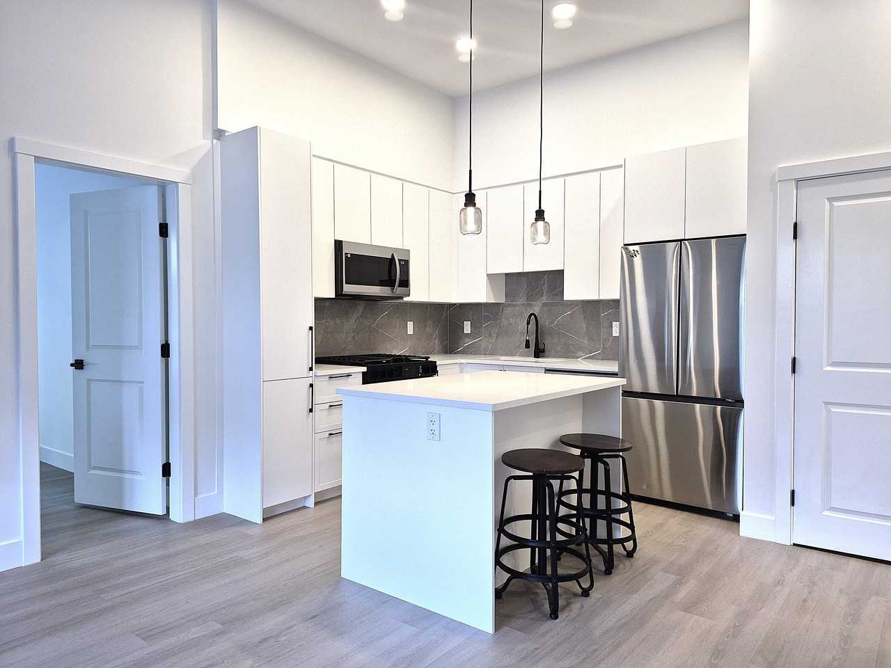 3528 146A Street #107 - Photo 6 of 20