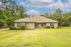 featured image of 44 Gleneagle Dr