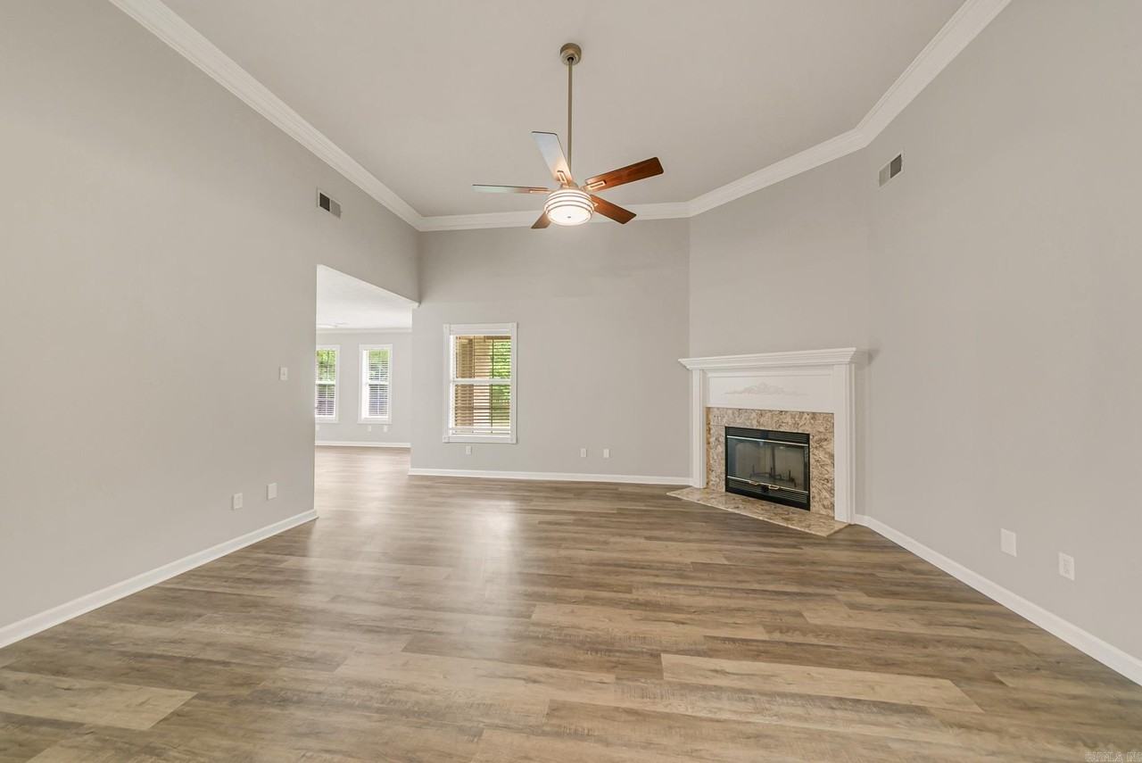 44 Gleneagle Dr - Photo 6 of 38