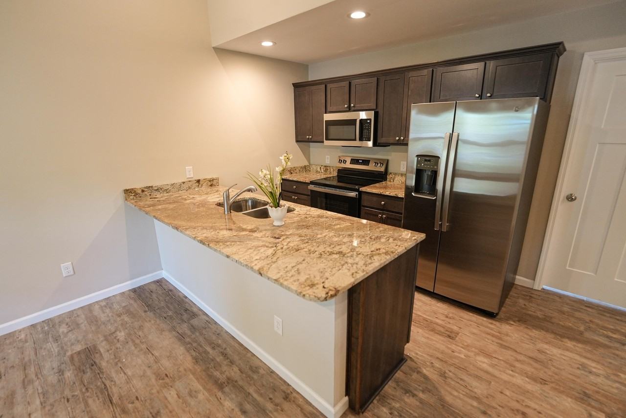 411 Barpen St Nw - Photo 4 of 13