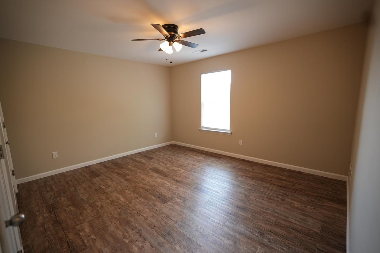 411 Barpen St Nw - Photo 6 of 13