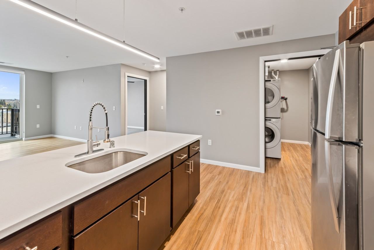 8041 W Bluemound Rd #513 - Photo 5 of 30