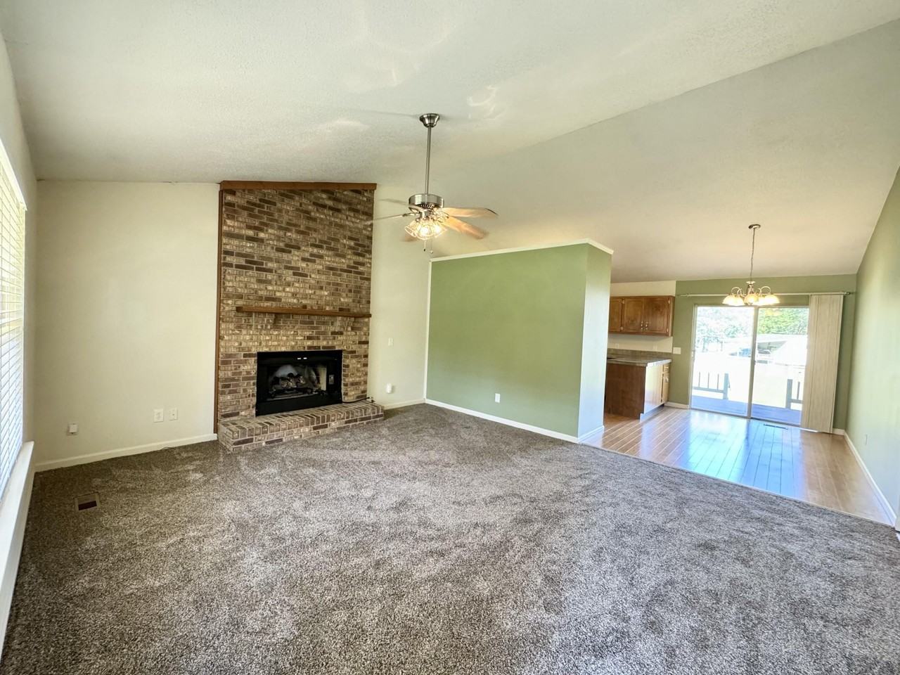 5609 Landrum Dr - Photo 3 of 26