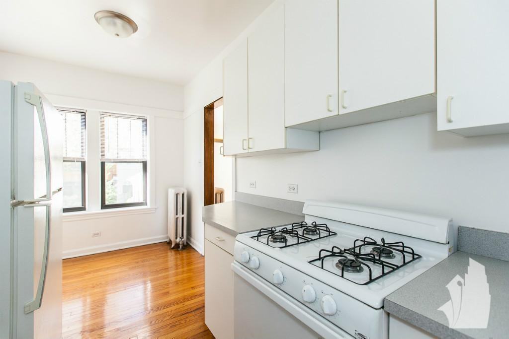816 W Waveland Ave #15 - Photo 6 of 10