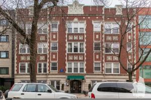 featured image of 511 W Melrose St #101