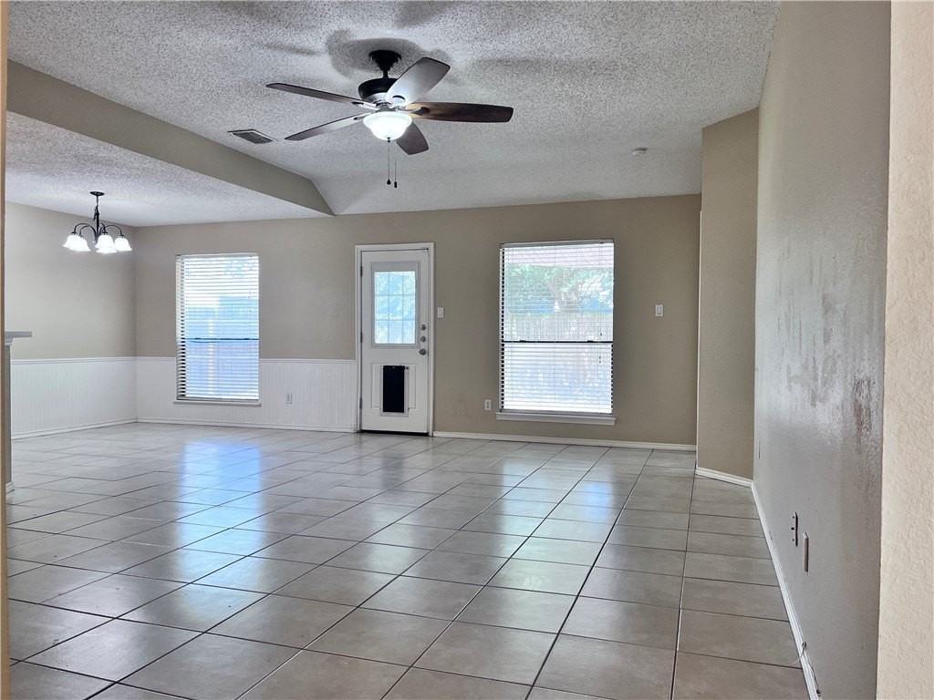 2226 Pebble Beach Dr - Photo 2 of 23
