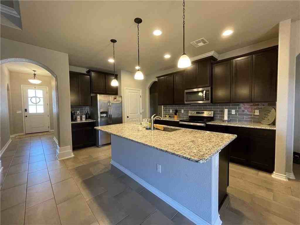 8022 Calma St - Photo 5 of 7