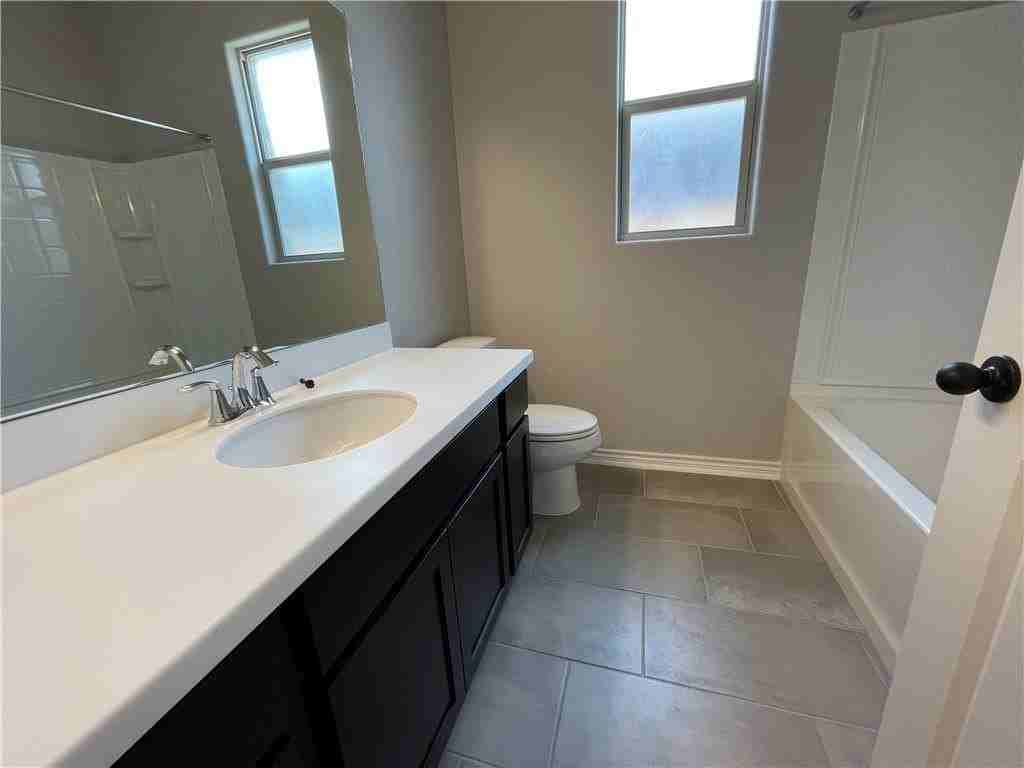 8022 Calma St - Photo 6 of 7