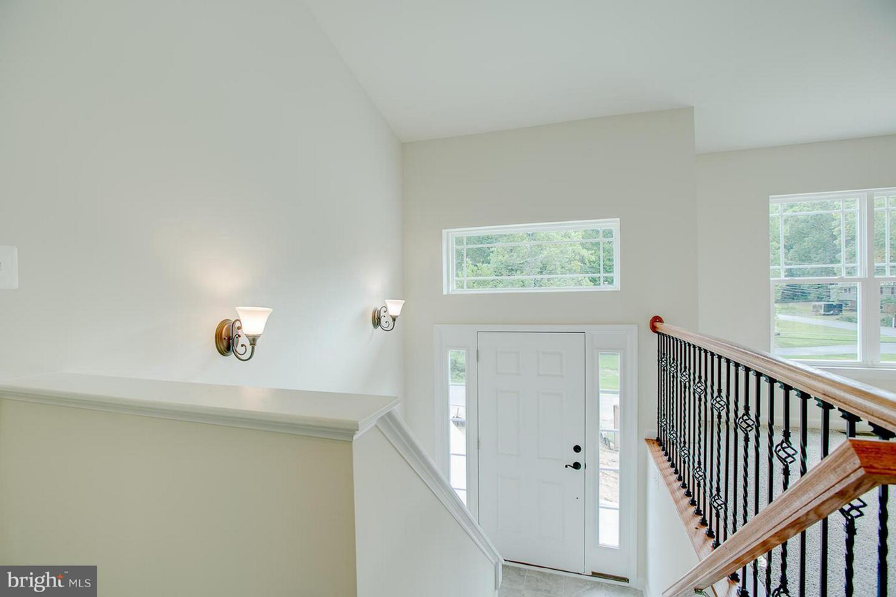 1002 Aquia Dr - Photo 2 of 22