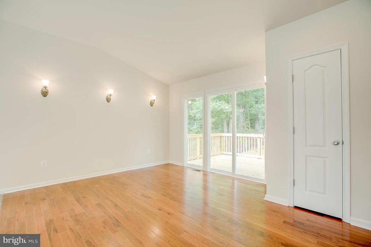 1002 Aquia Dr - Photo 6 of 22