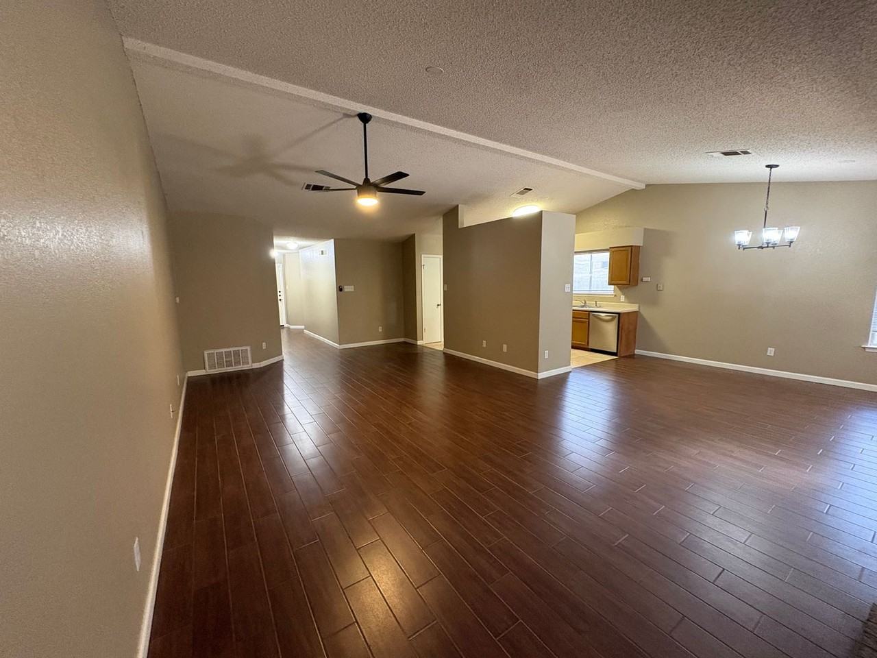 2902 Sabinal Trl - Photo 6 of 30