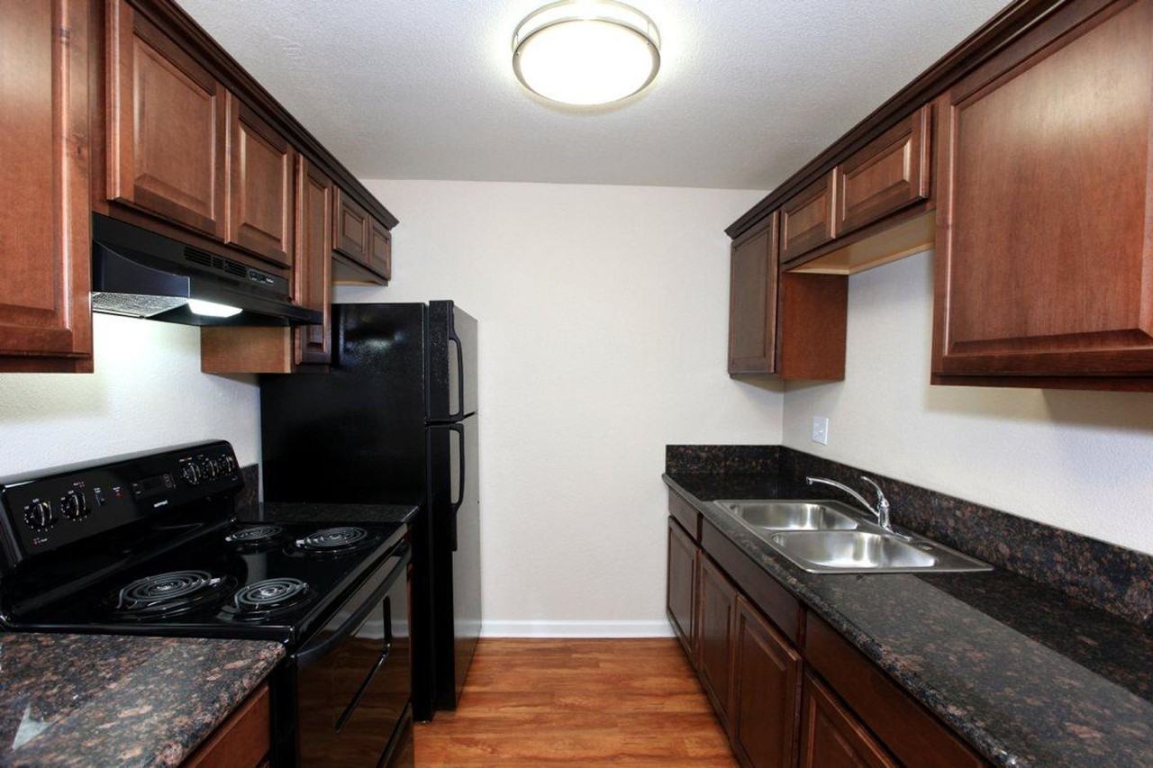 Mapleview Apartment Homes - Photo 7 of 20