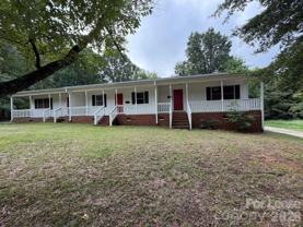 640 Pee Dee Ave - Photo 1 of 1