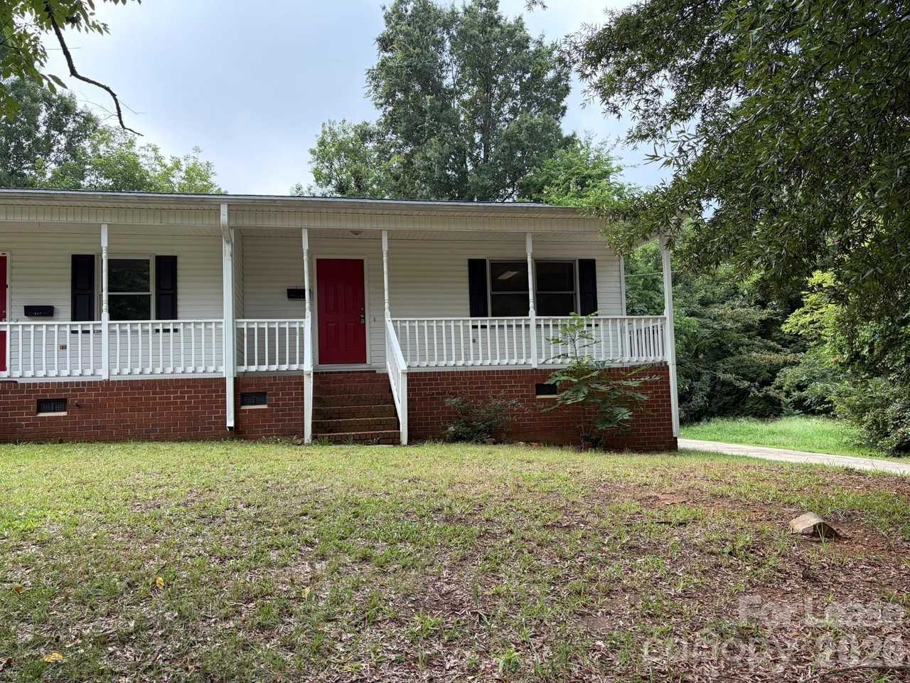 640 Pee Dee Ave - Photo 2 of 11