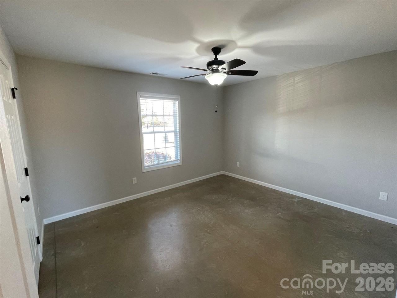 3829 Marietta Pl - Photo 6 of 9