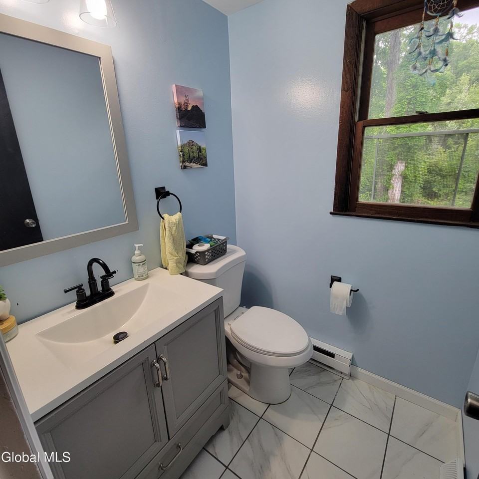 17 Henry St - Photo 6 of 10