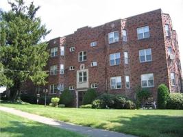 featured image of 304 Thoburn St #5