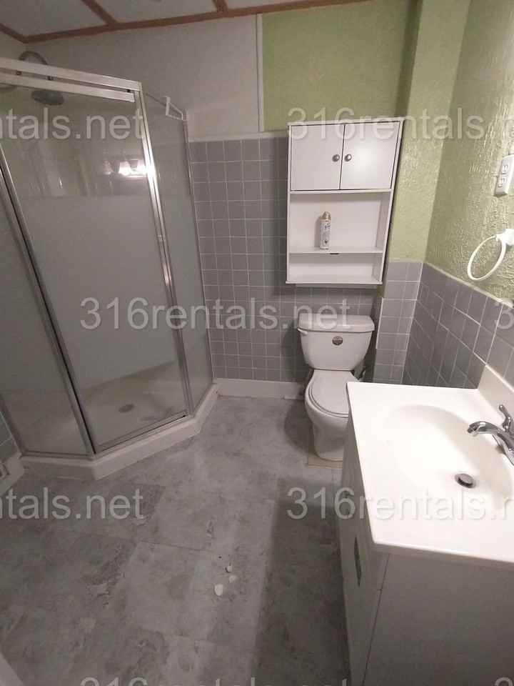 118 S Charles St - Photo 2 of 9