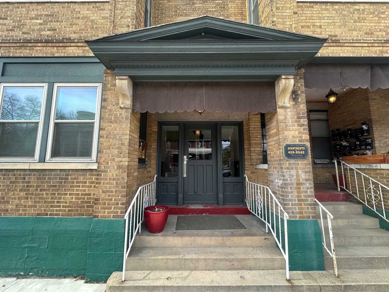 1133 Market Street - Photo 7 of 24