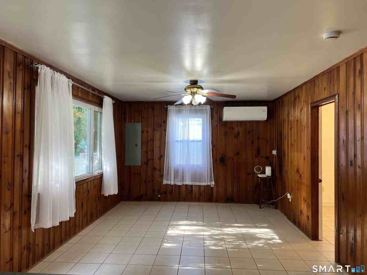 34 Corsino Ave - Photo 4 of 27