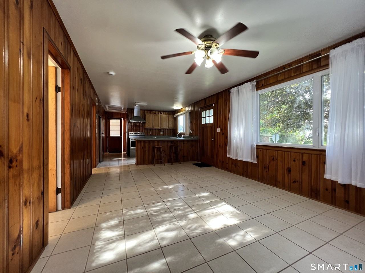 34 Corsino Ave - Photo 6 of 27