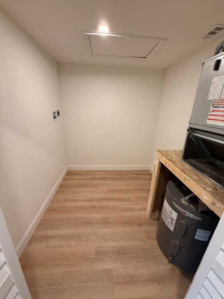 1830 S Clyde Morris Blvd - Photo 5 of 14