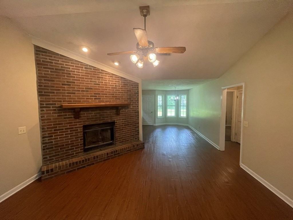 106 Boyce Rd - Photo 2 of 9