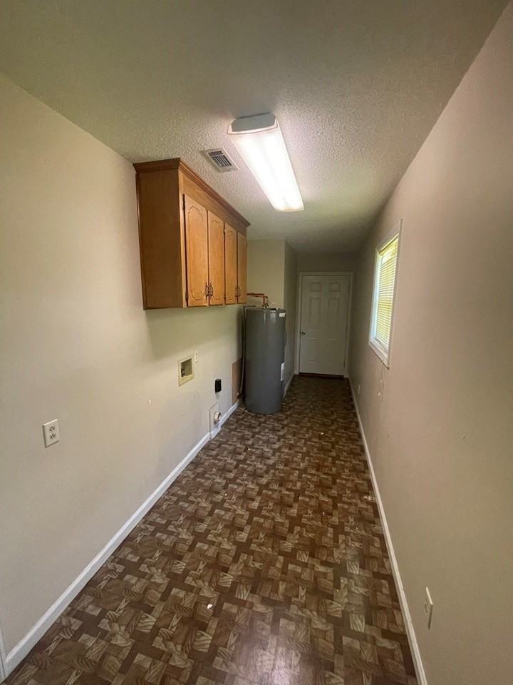 106 Boyce Rd - Photo 6 of 9