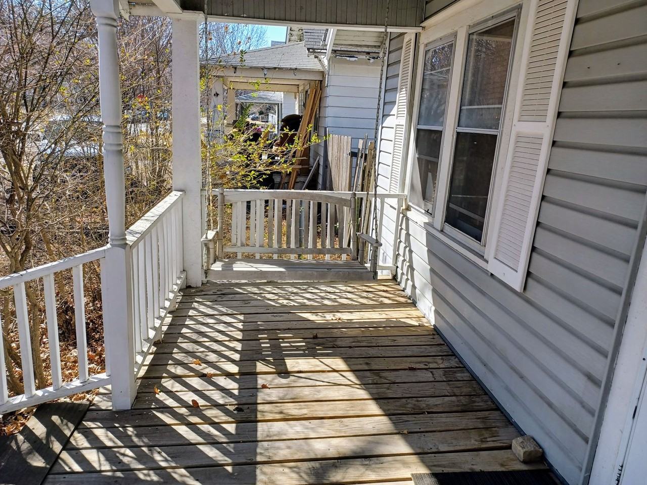 843 S Holyoke St - Photo 2 of 30