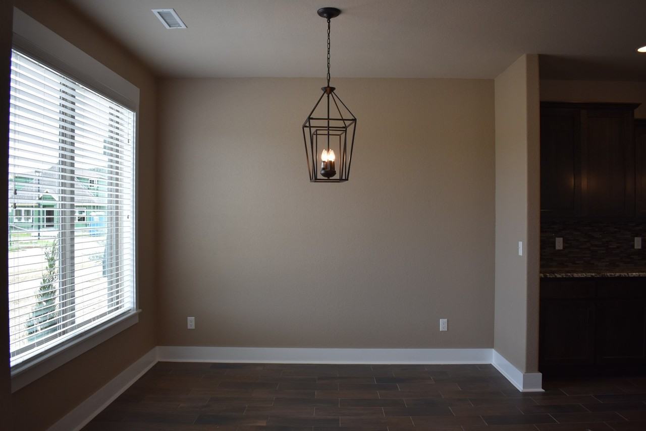 812 N Malbec Rd - Photo 6 of 24