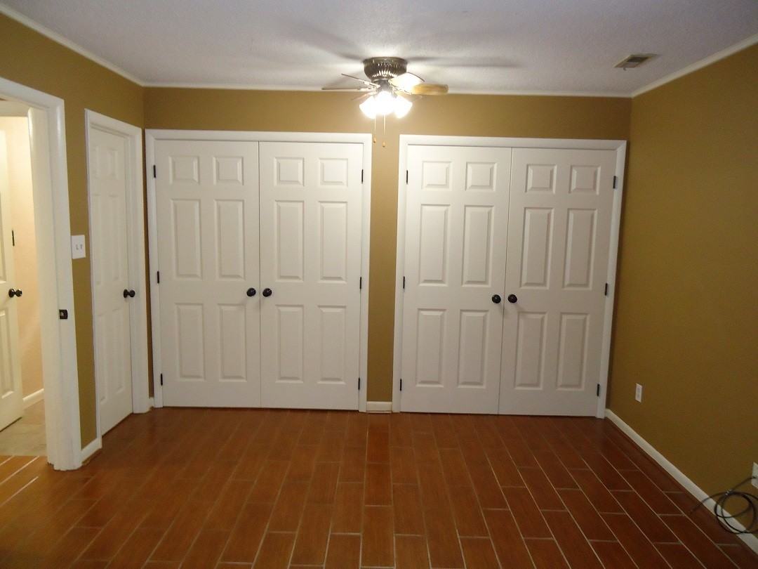 110 Manhattan Ct - Photo 7 of 15
