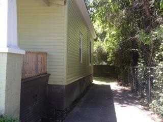 2440 Marion St - Photo 5 of 16