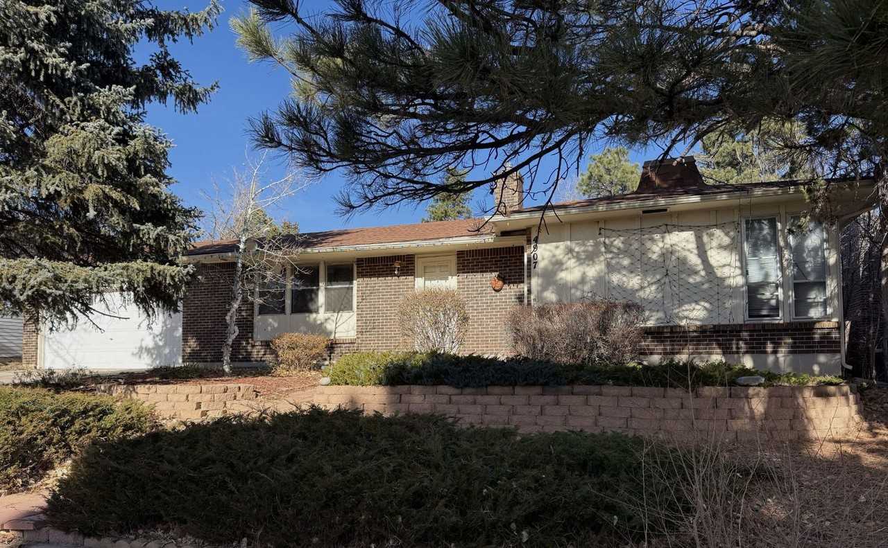 4907 Sonata Dr - Photo 2 of 3