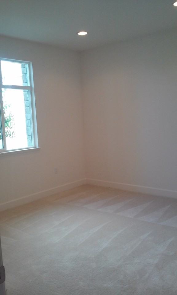 5360 Campus Dr - Photo 5 of 13