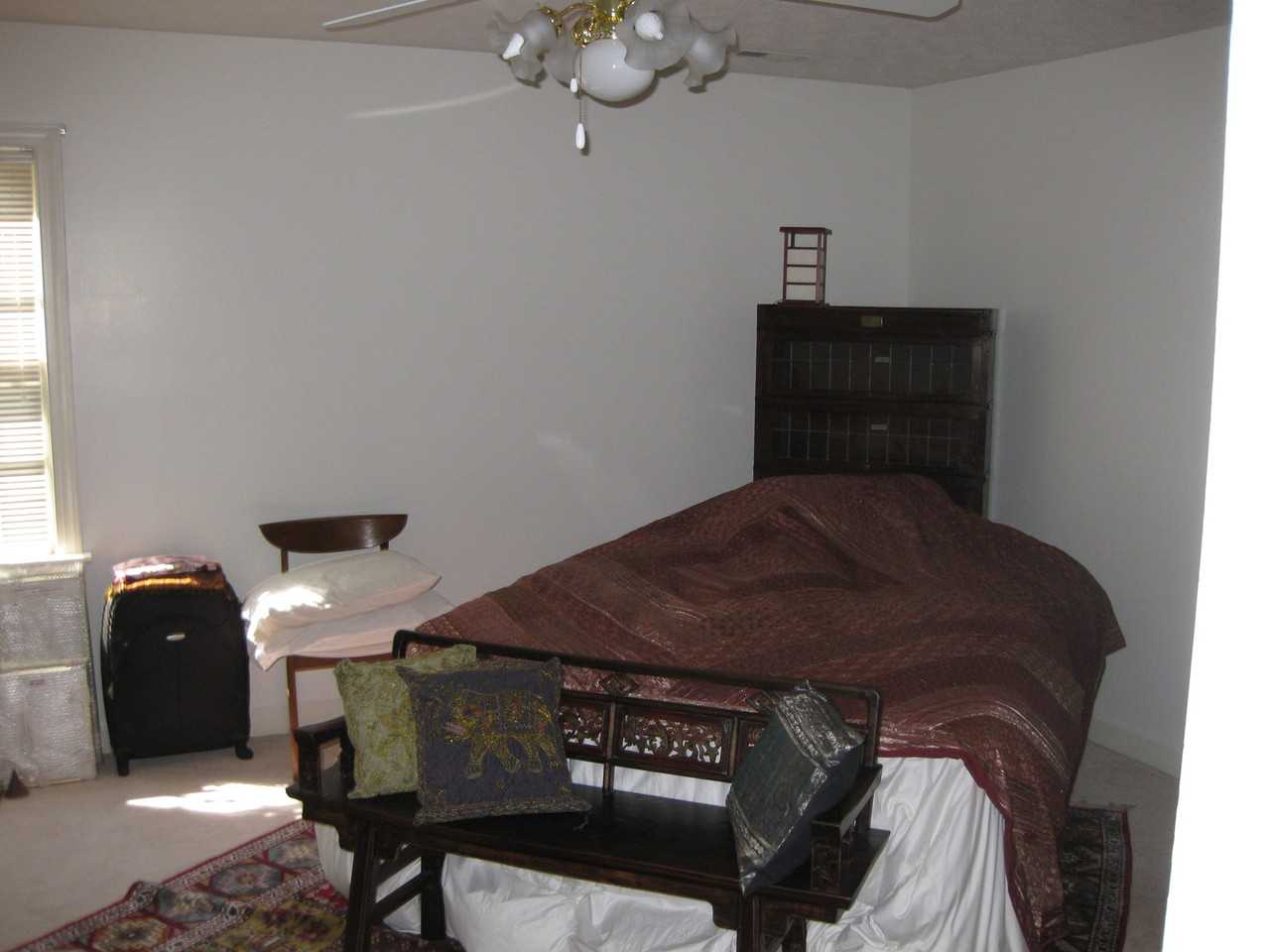 104 Runaway Ln - Photo 6 of 8