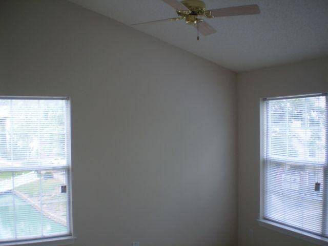 12716 Daybreak Cir - Photo 7 of 12