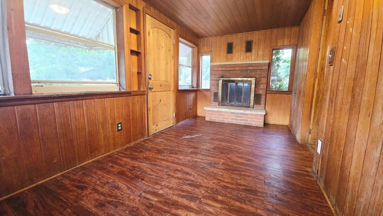 2904 Knight Ave - Photo 4 of 9