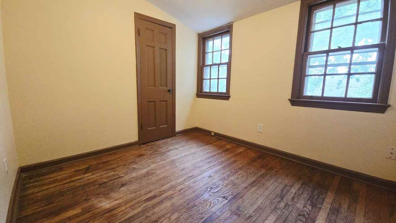 2904 Knight Ave - Photo 7 of 9