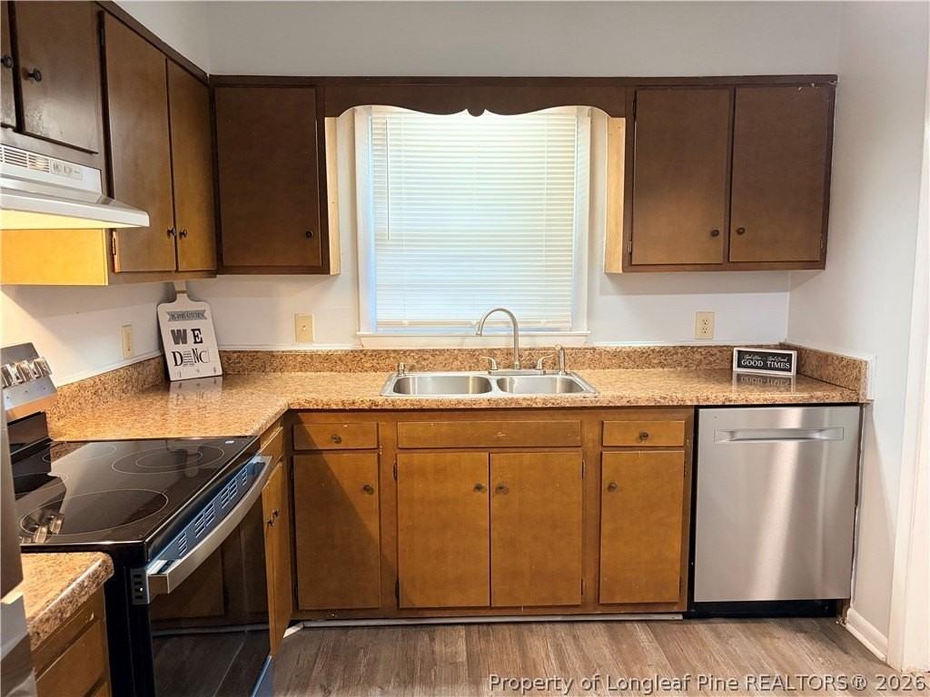 559 Winding Creek Rd #D - Photo 2 of 27