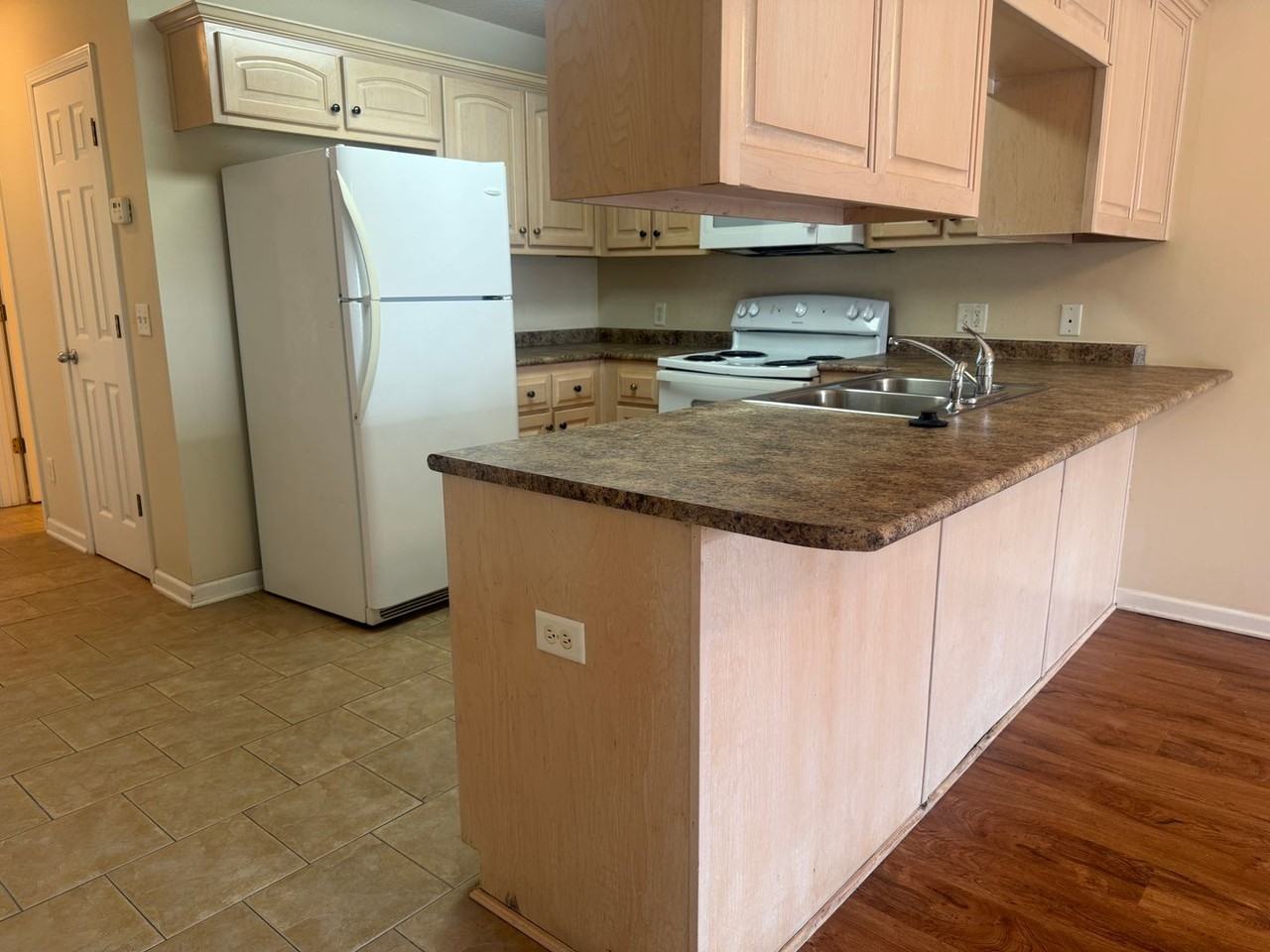 300 Promise Ln - Photo 4 of 13